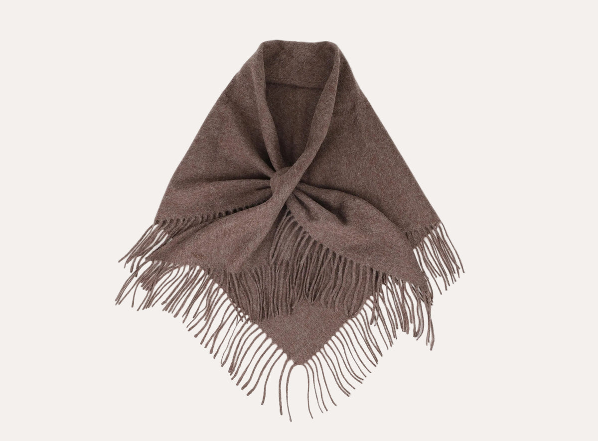 Oda Wool Triangle Fringe Scarf - Lys Brun
