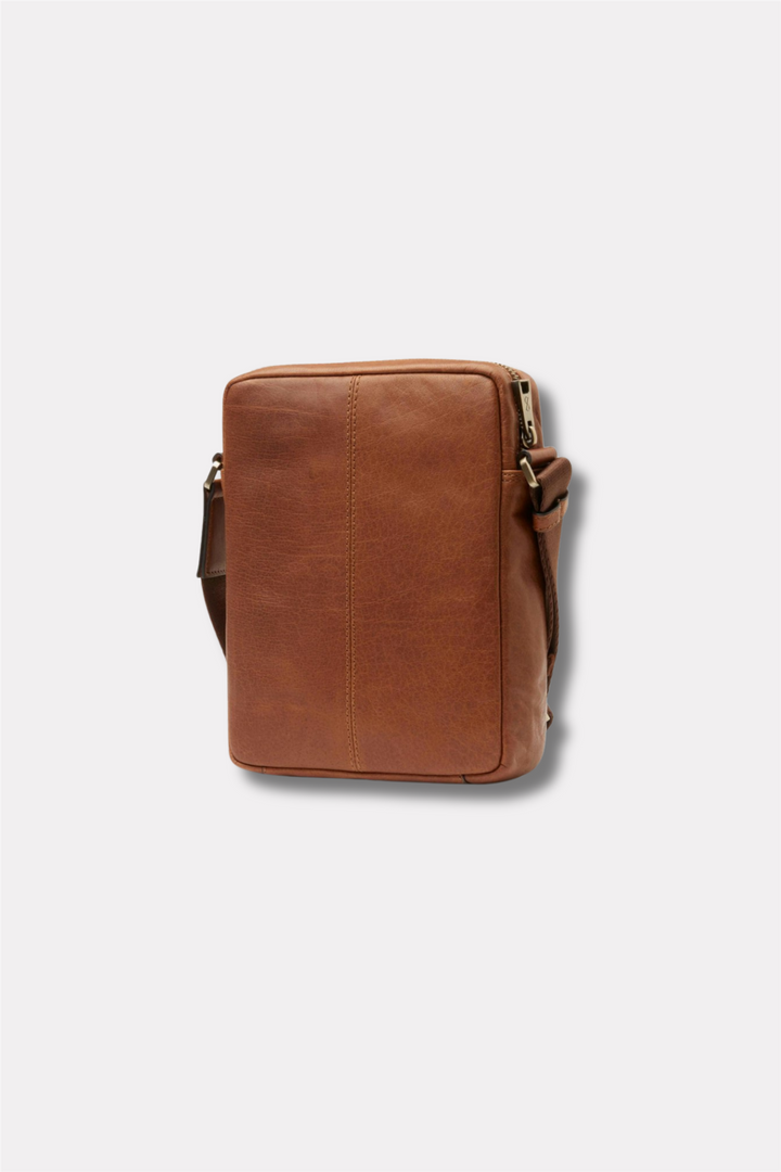 Valle Messenger Bag Brown