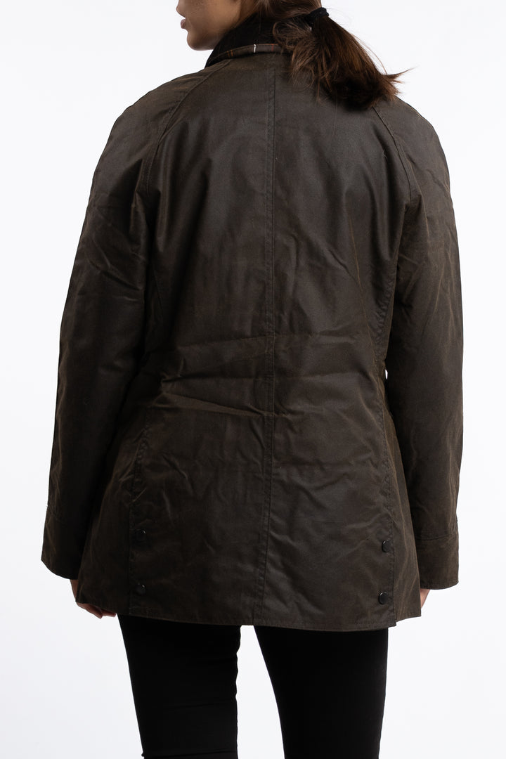 Classic Beadnell Wax Jacket Olive