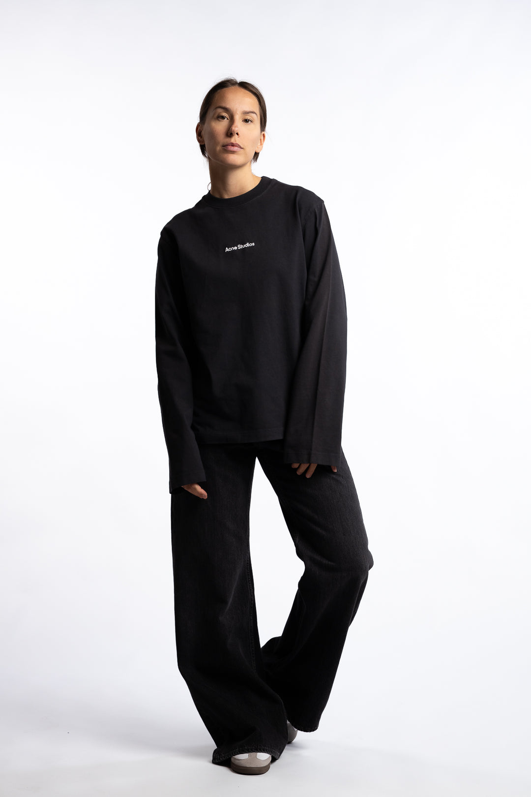 Logo Long Sleeve T-shirt- Black