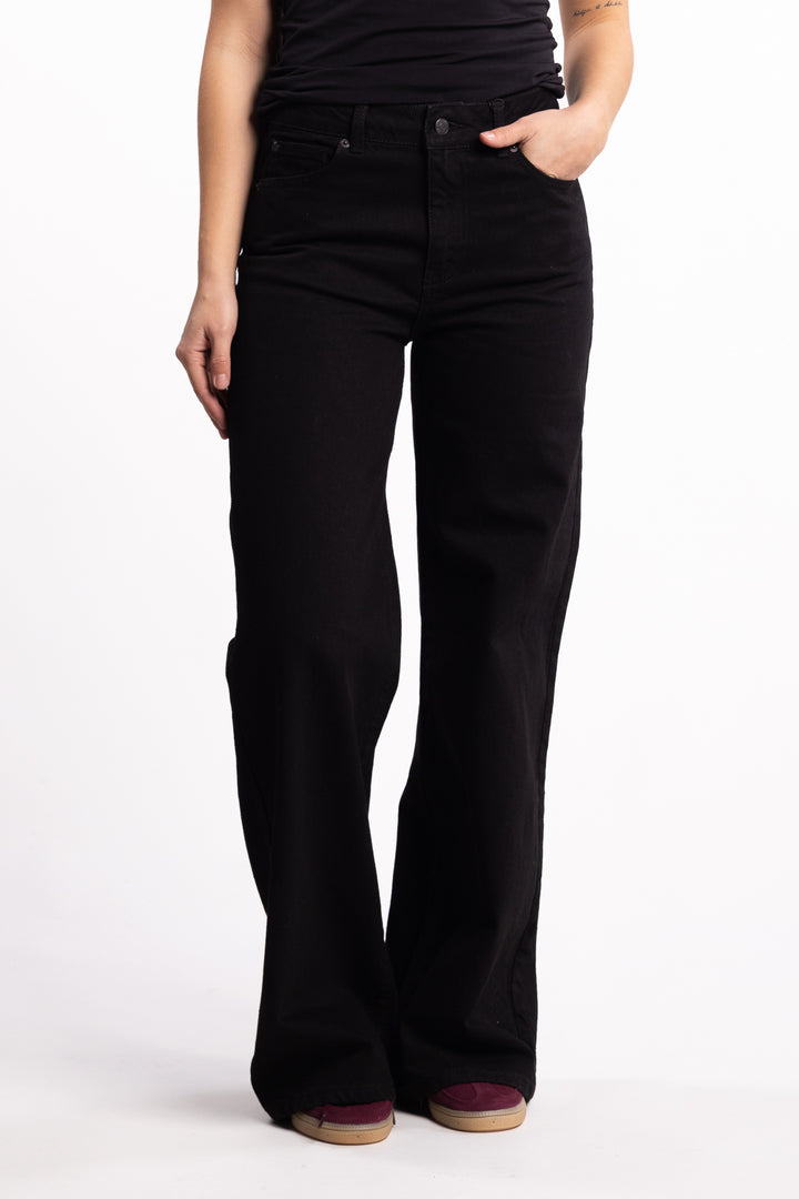Taylor- black