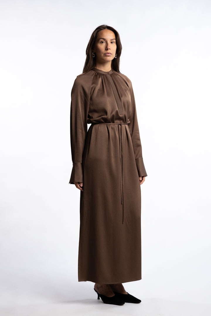 Gathered Raglan Dress- Oak Brown