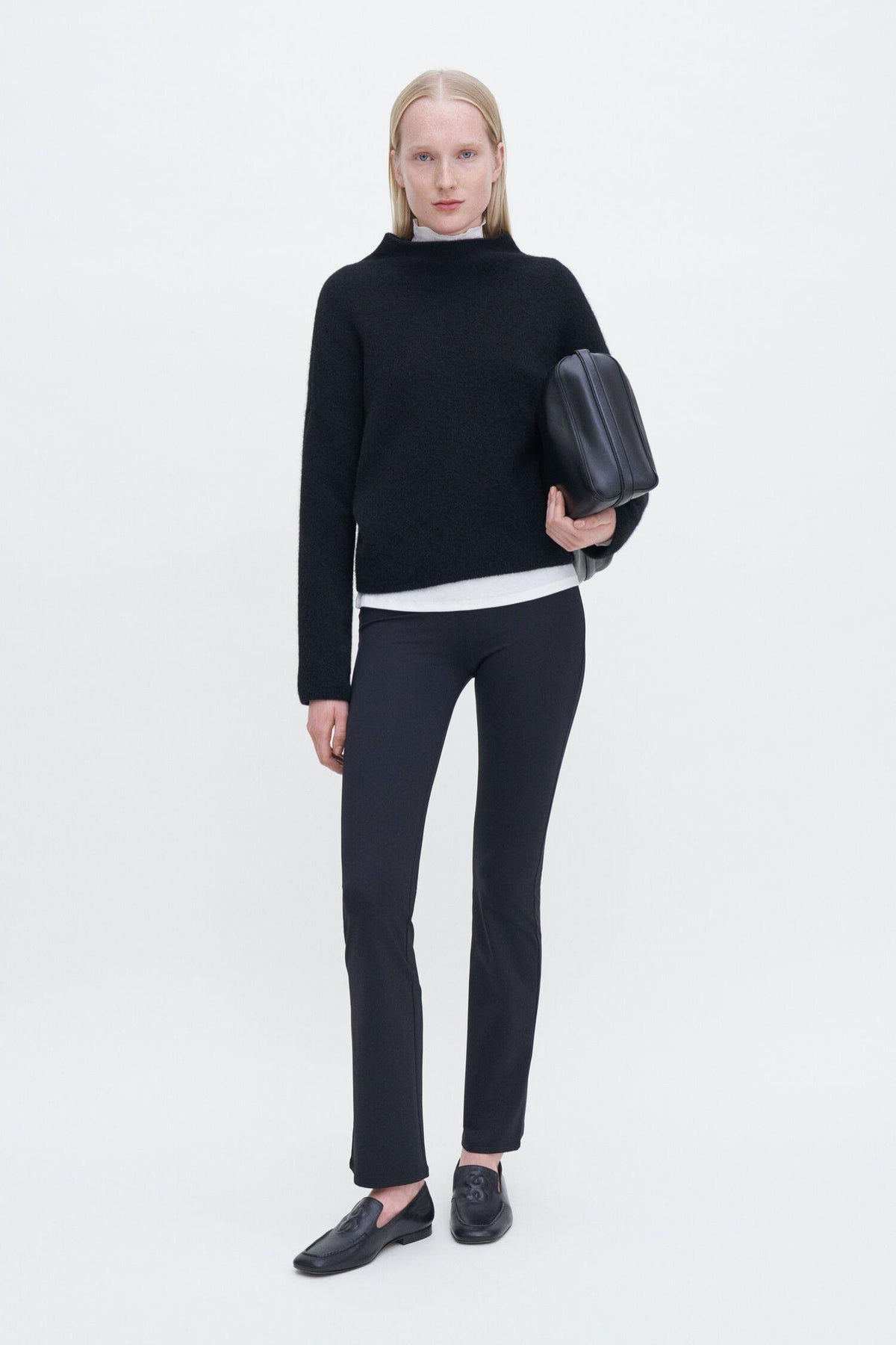 Mika Yak Funnelneck Sweater Black