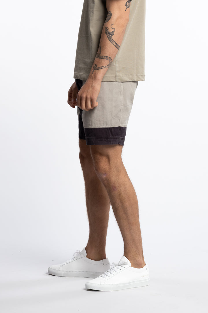 Breeze Blocked Shorts Phantom Grey