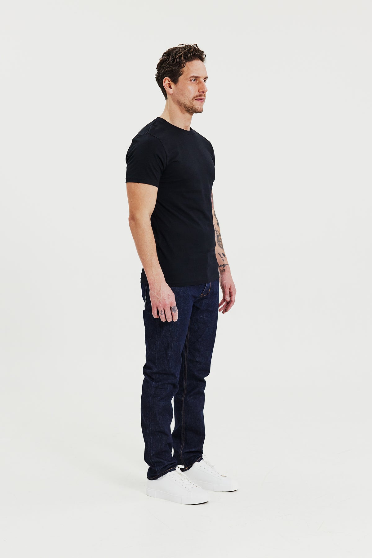Crew Neck Regular Black