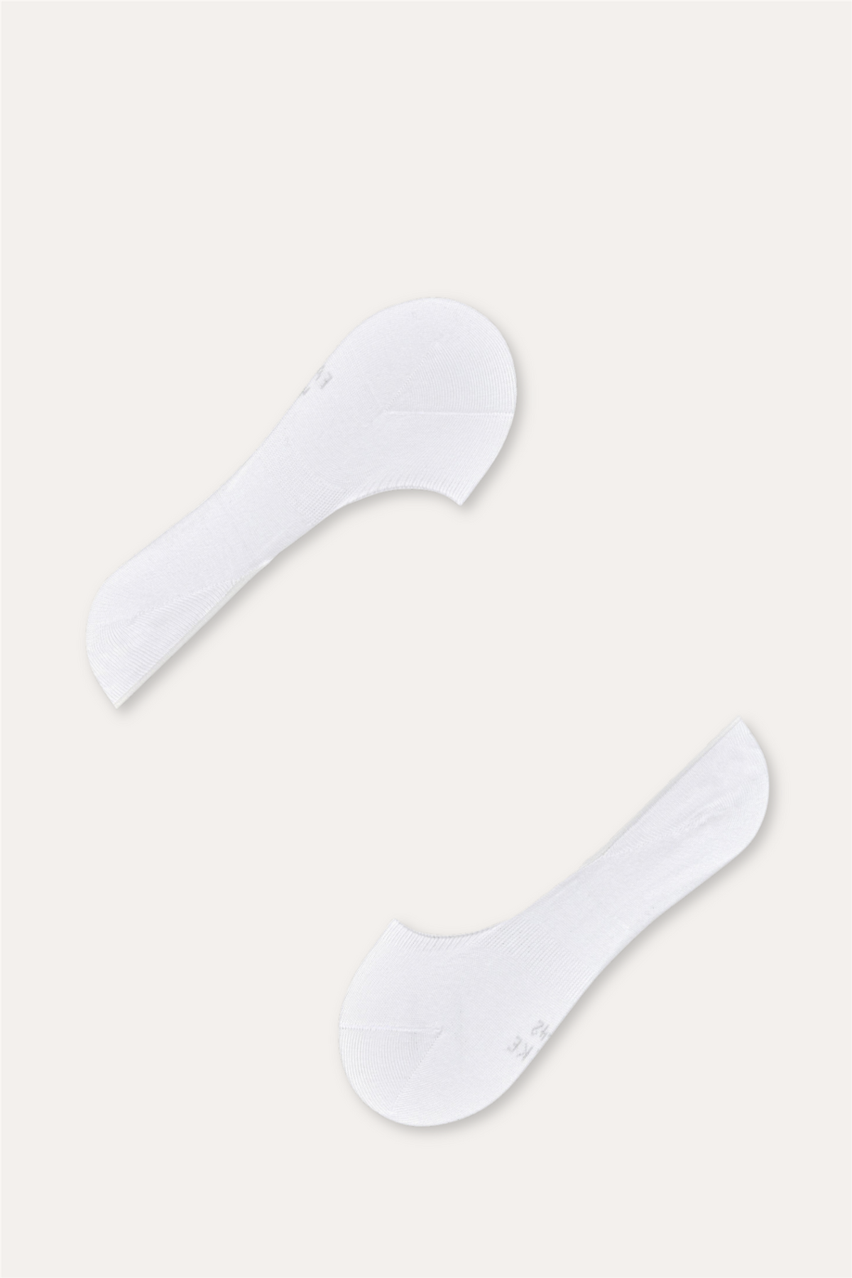Step Medium Cut Invisibles White