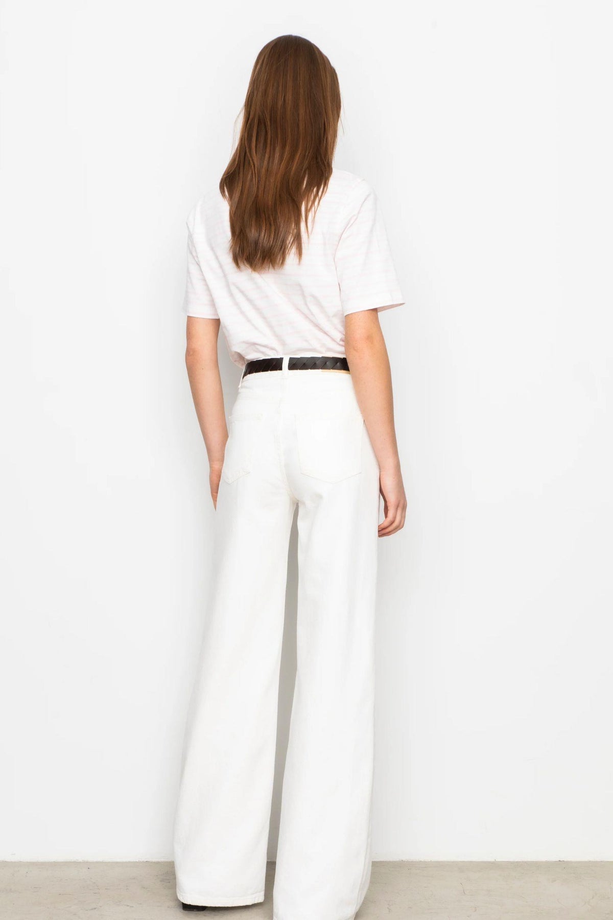 Taylor Off-white