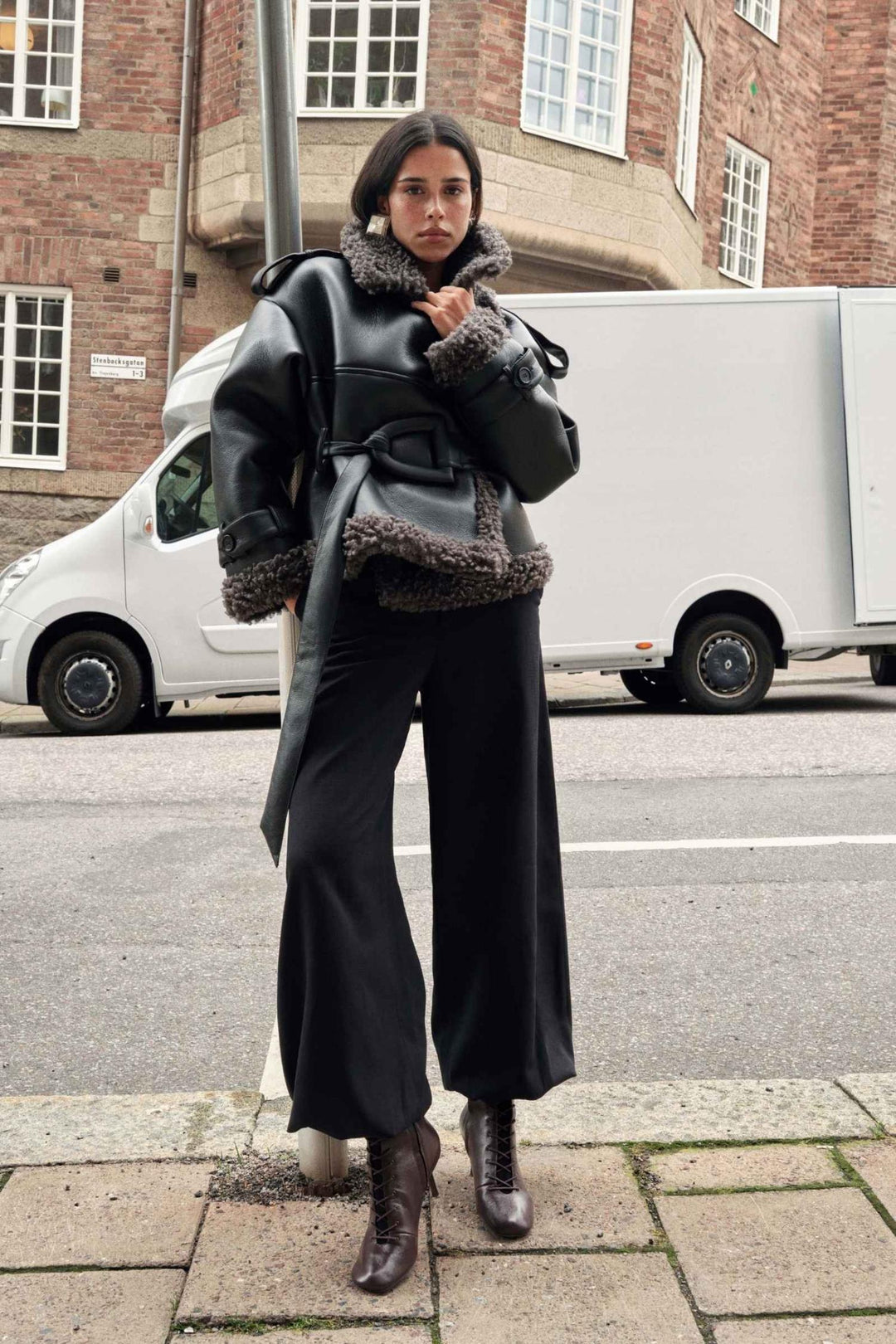 Manchester Cropped Jacket- Black