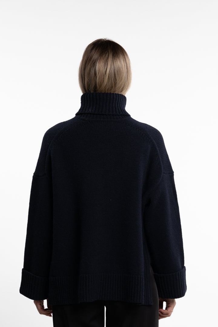 Sakeiku Turtleneck 11250- Salute