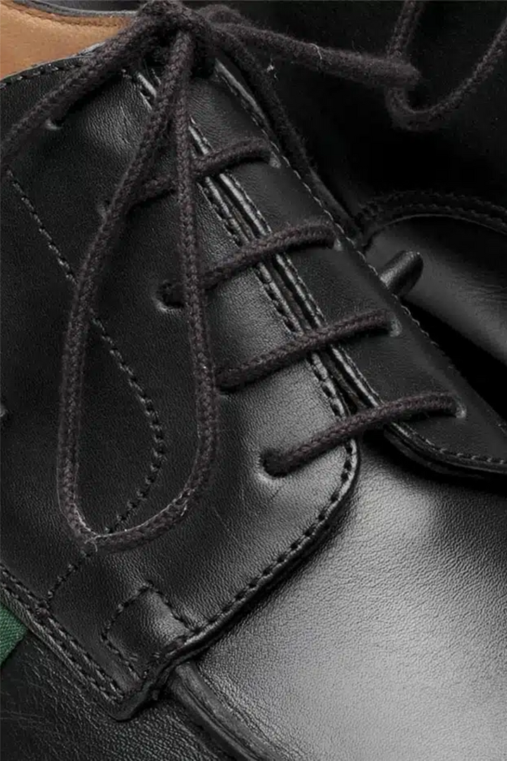 Chambord Derby Black