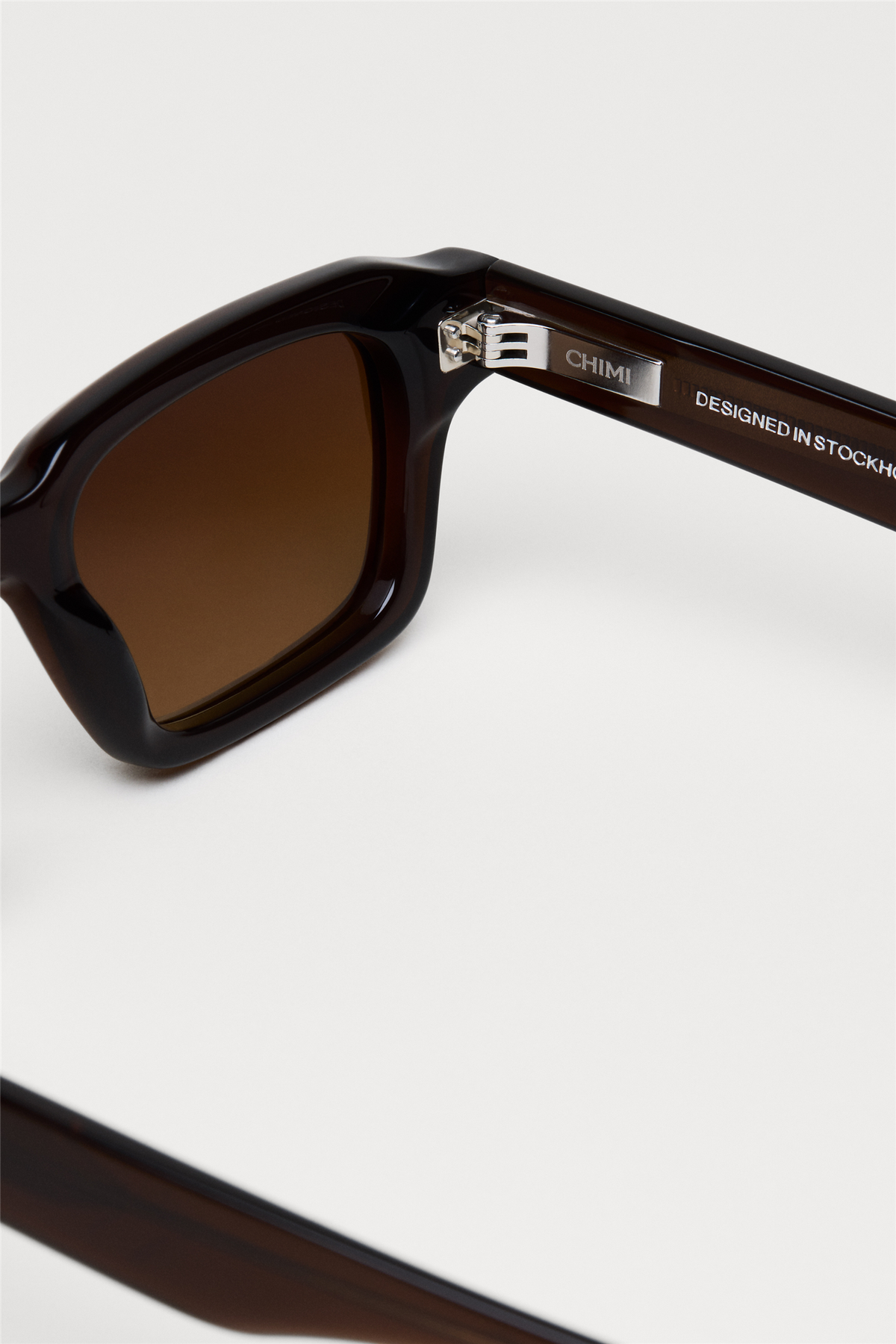 03 Brown