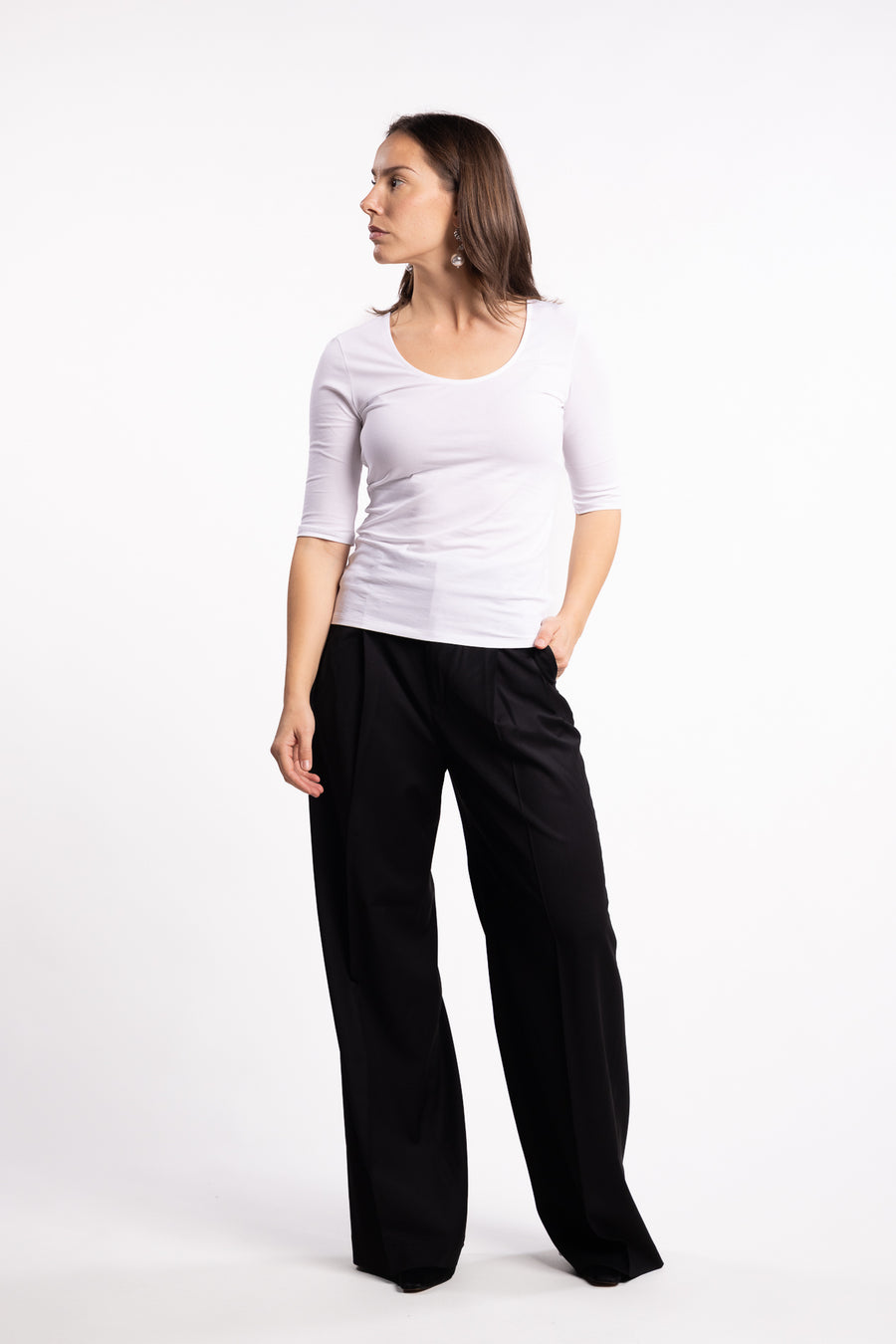 Cotton Stretch Scoop Neck Top- White