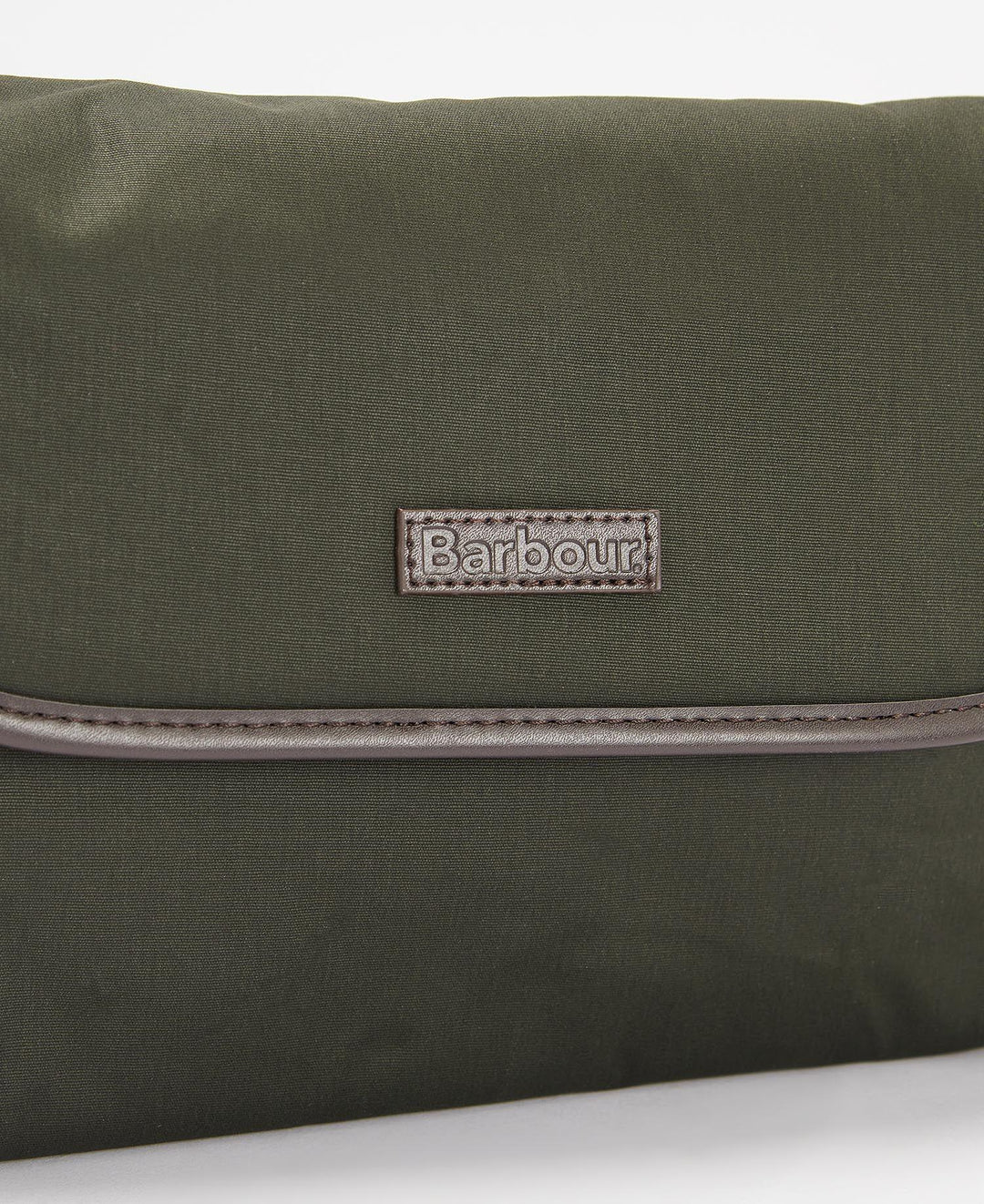 Wax Hanging Washbag Olive