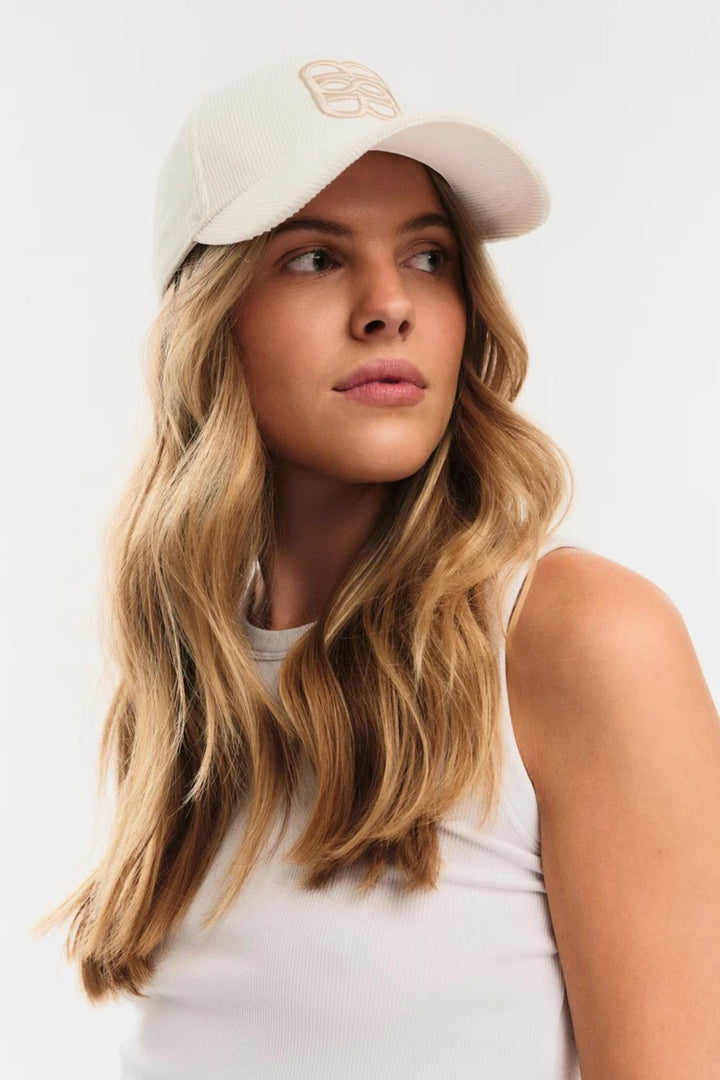 Philly Cord Cap- White