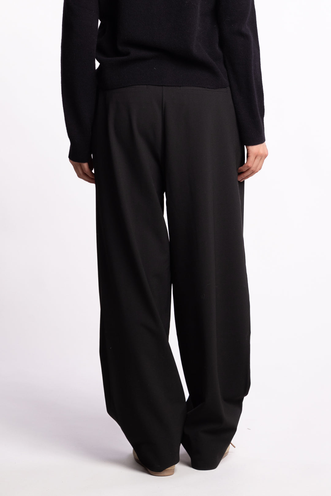 LanaFV - 285 Black Regular