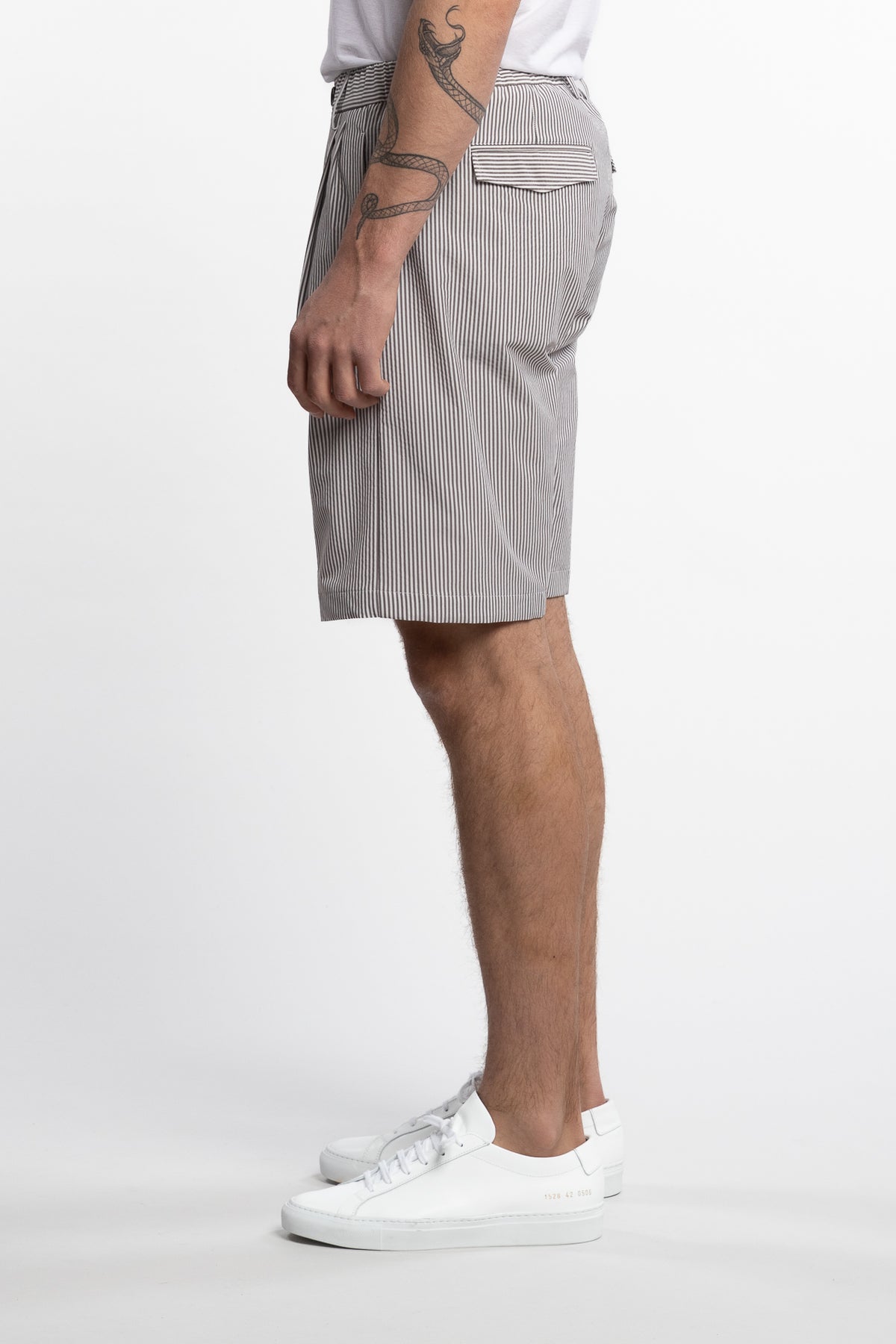 Bermuda Pleated Shorts Stripes