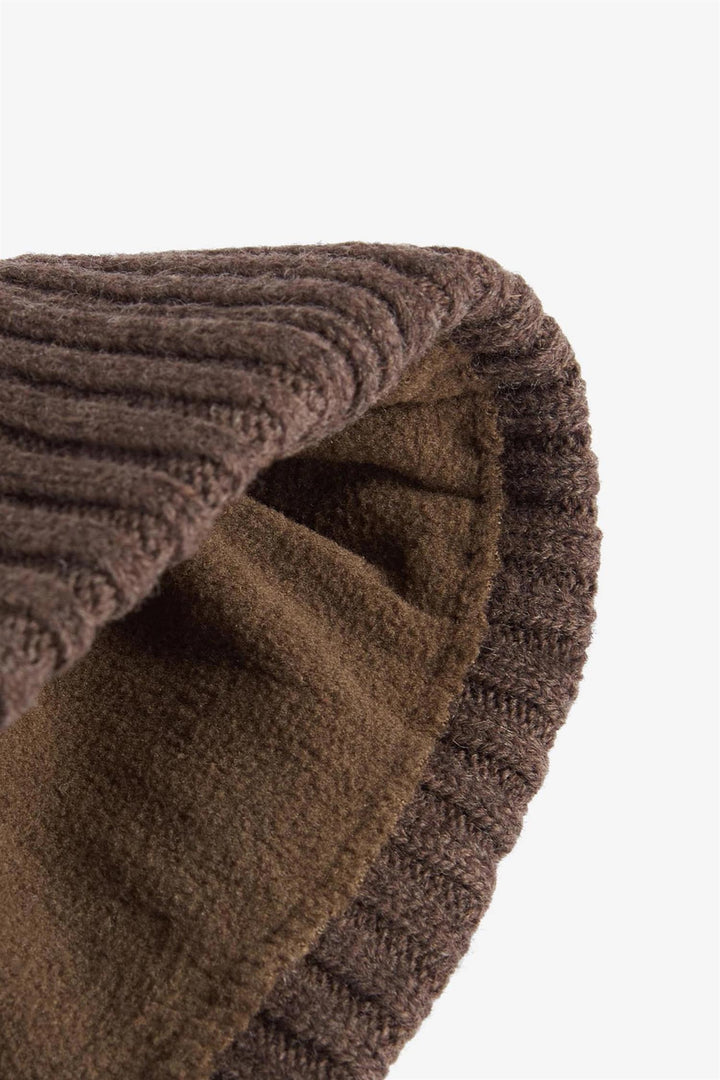 Carlton Beanie Brown