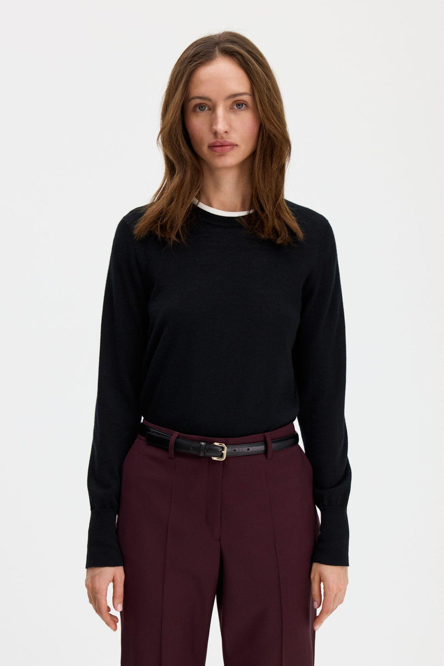 Merino R-Neck Sweater- Black