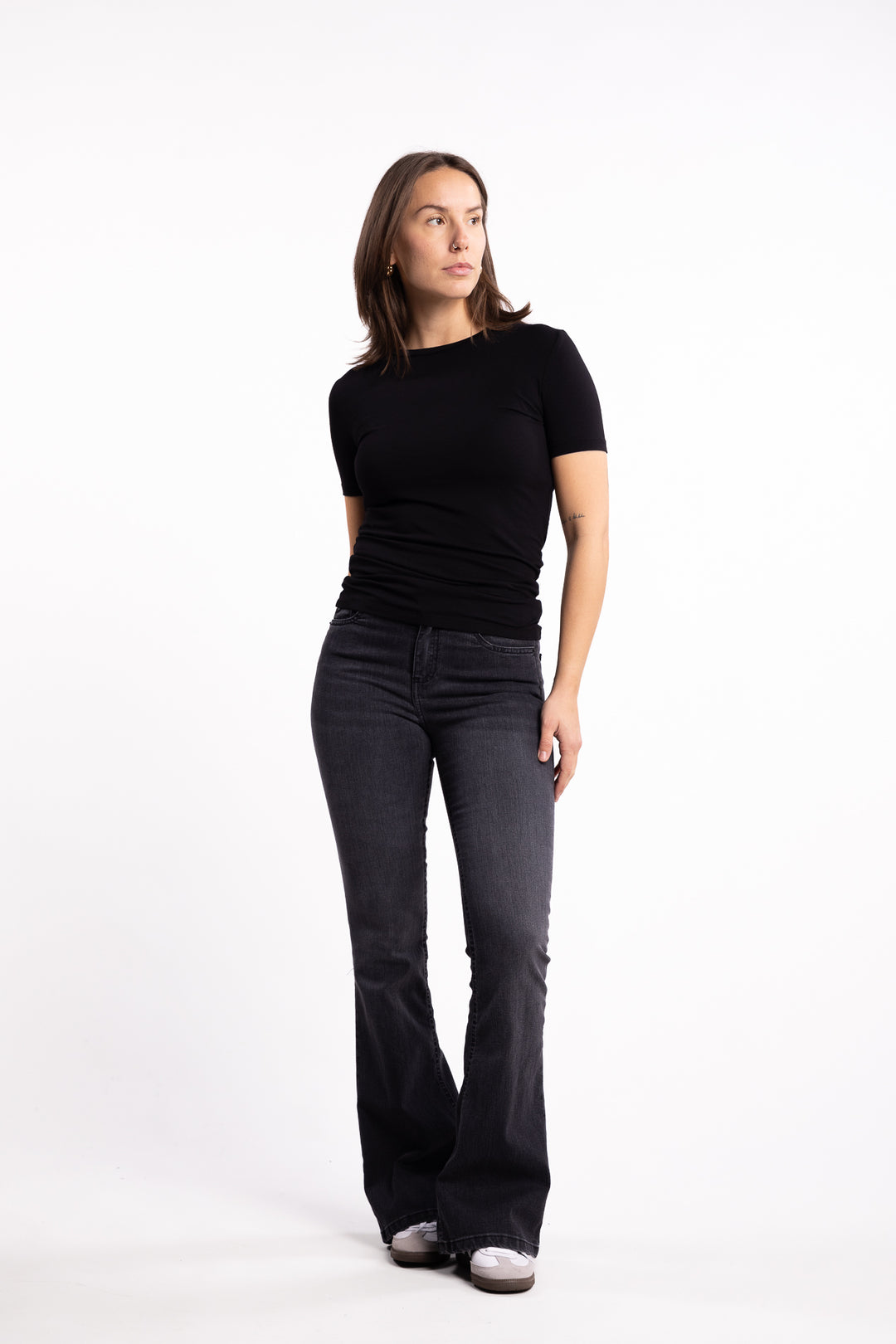 Raval-16 - 7562 Donatella black
