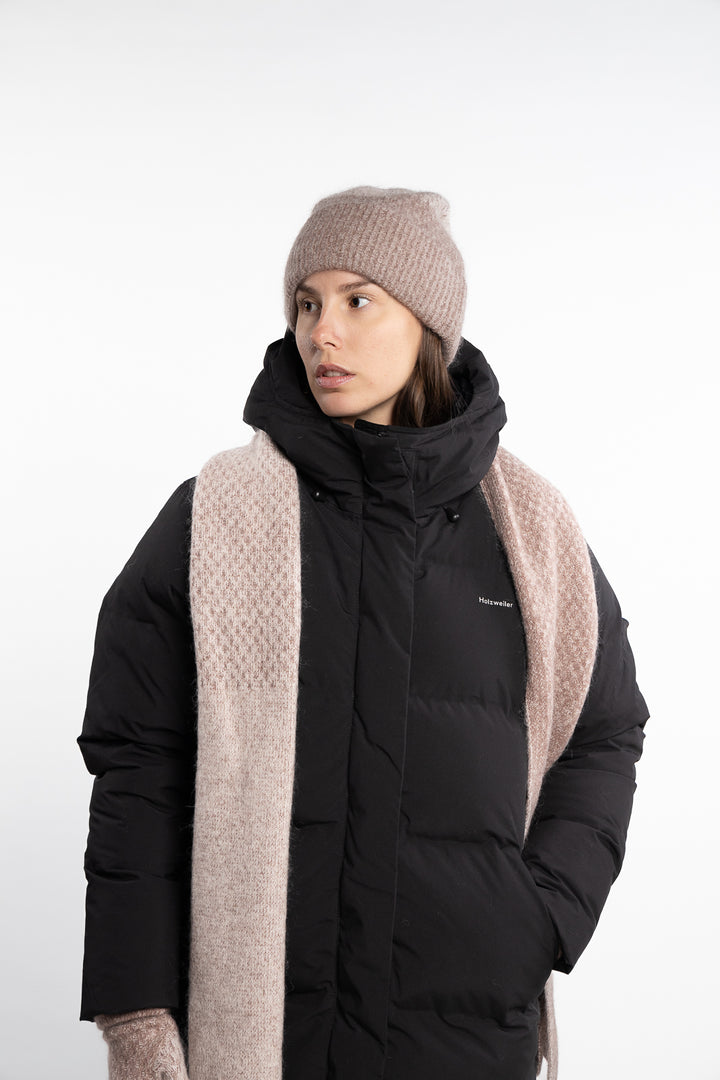 Loen Down Jacket - Black