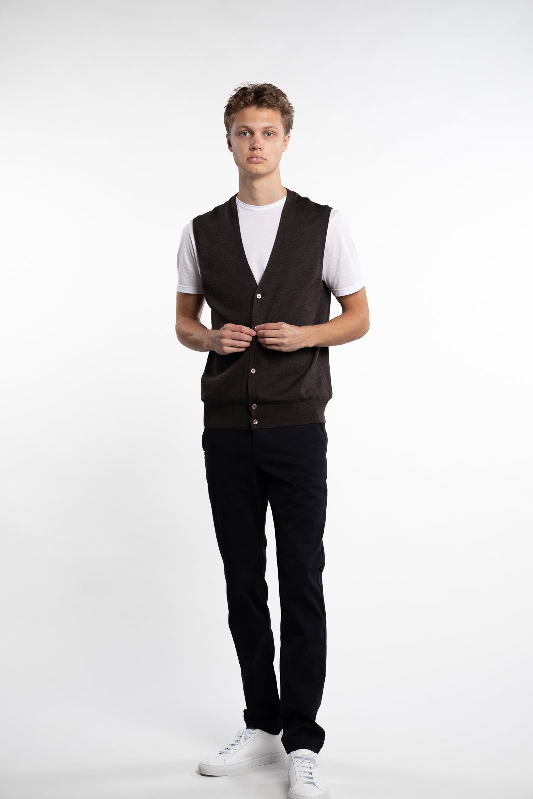 Merino Slipover Vest Brown