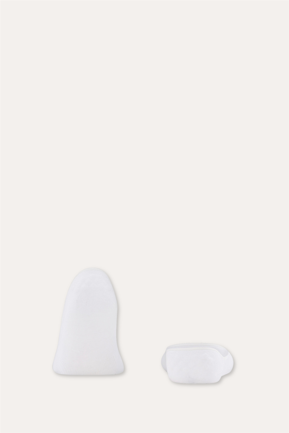 Step Medium Cut Invisibles White