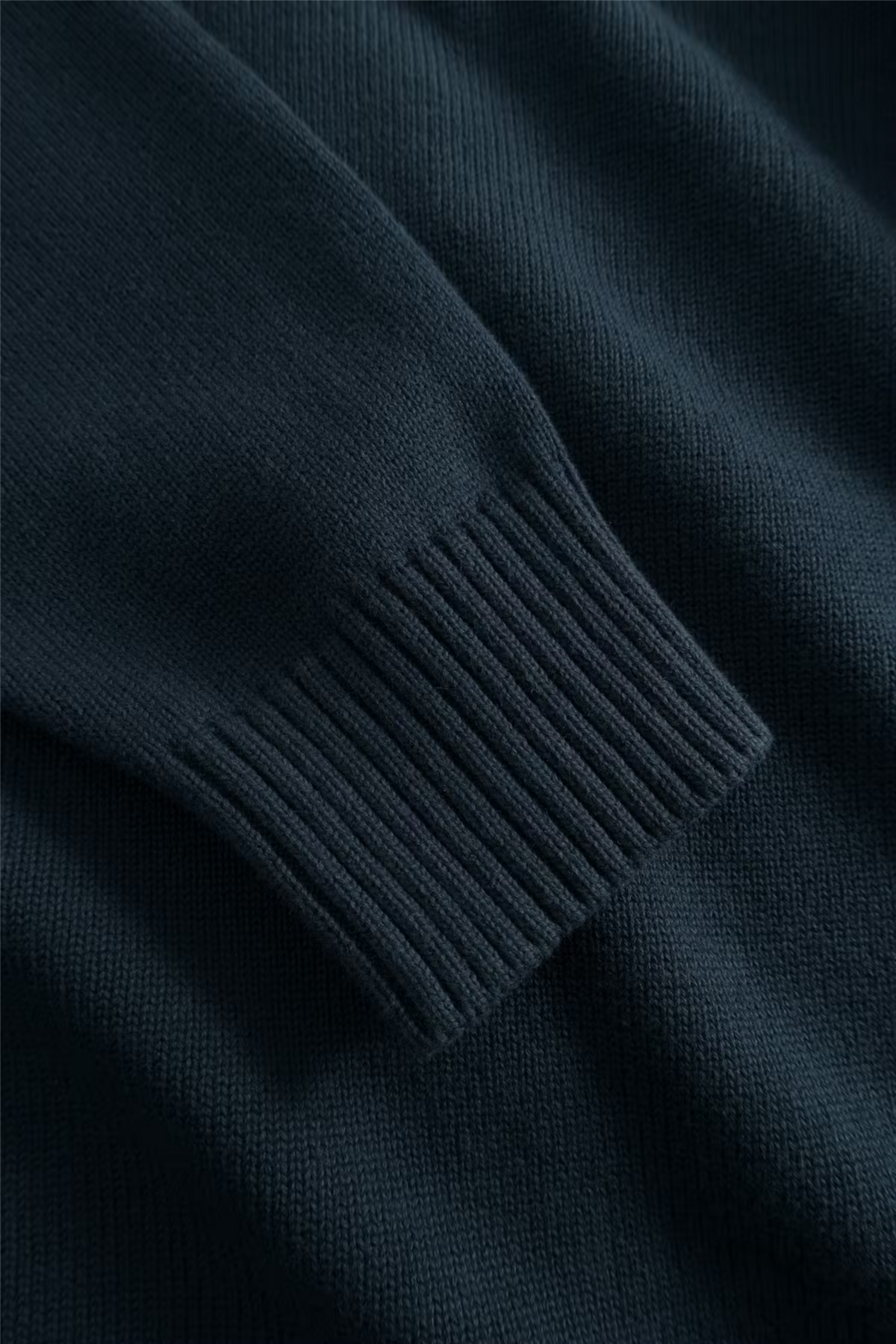 Tay Zipper Cardigan Salute