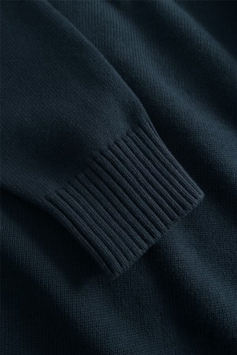 Tay Zipper Cardigan Salute