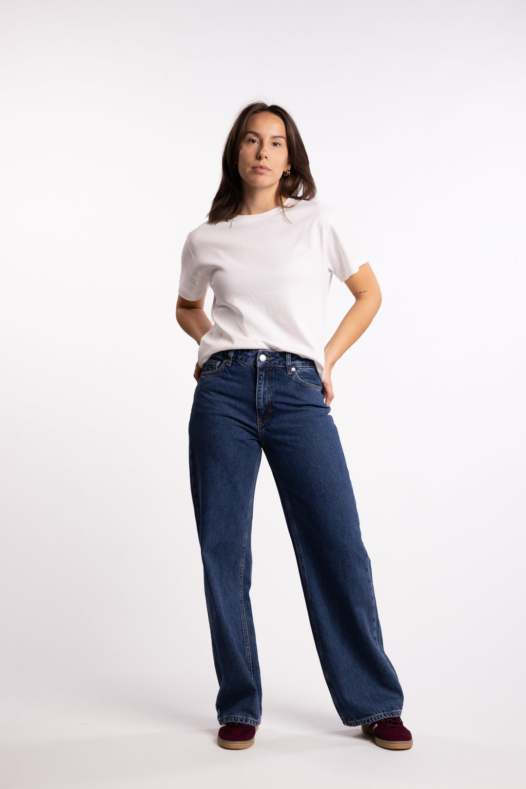 W Wide Jeans - Mid Blue