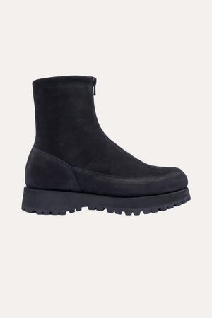 Este Black Nubuck