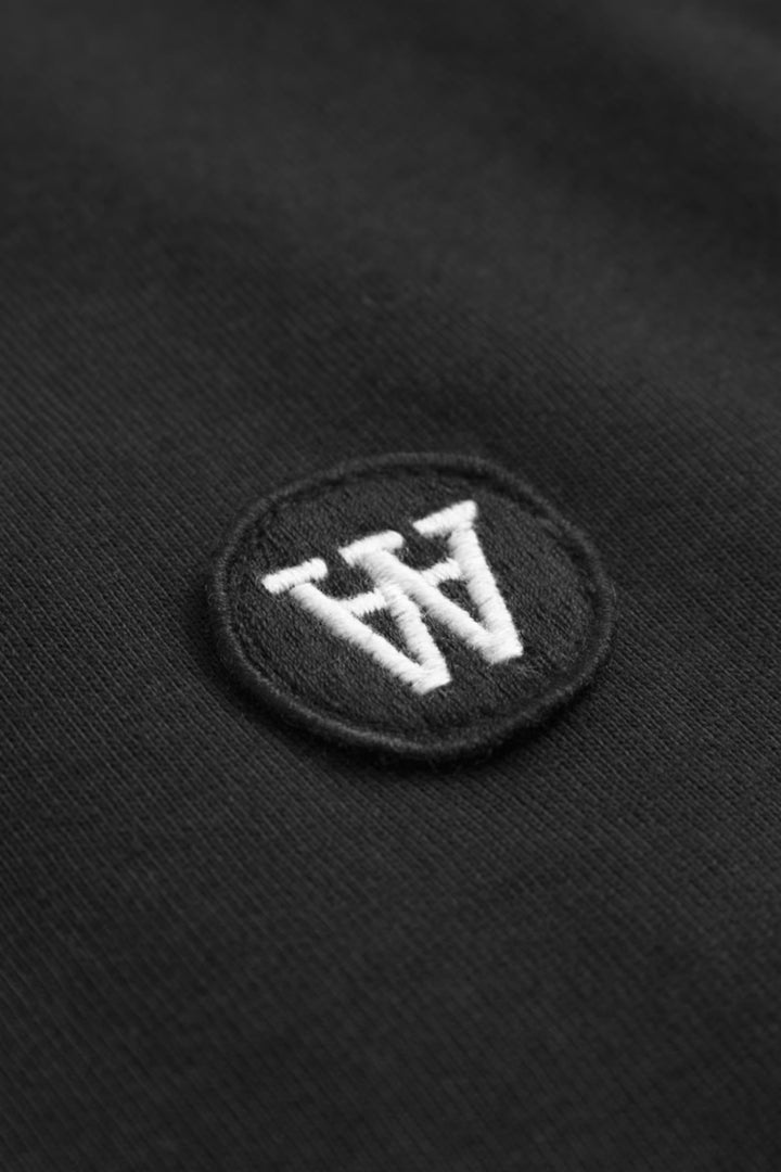 Ace Tee Black Beauty