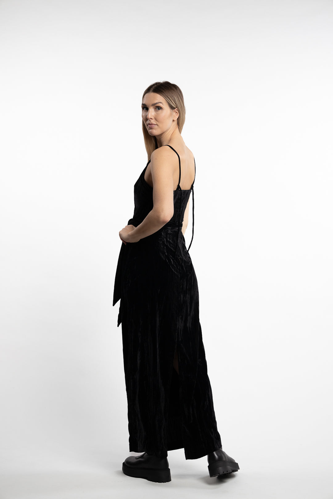 Cygnet Velvet Dress- Black