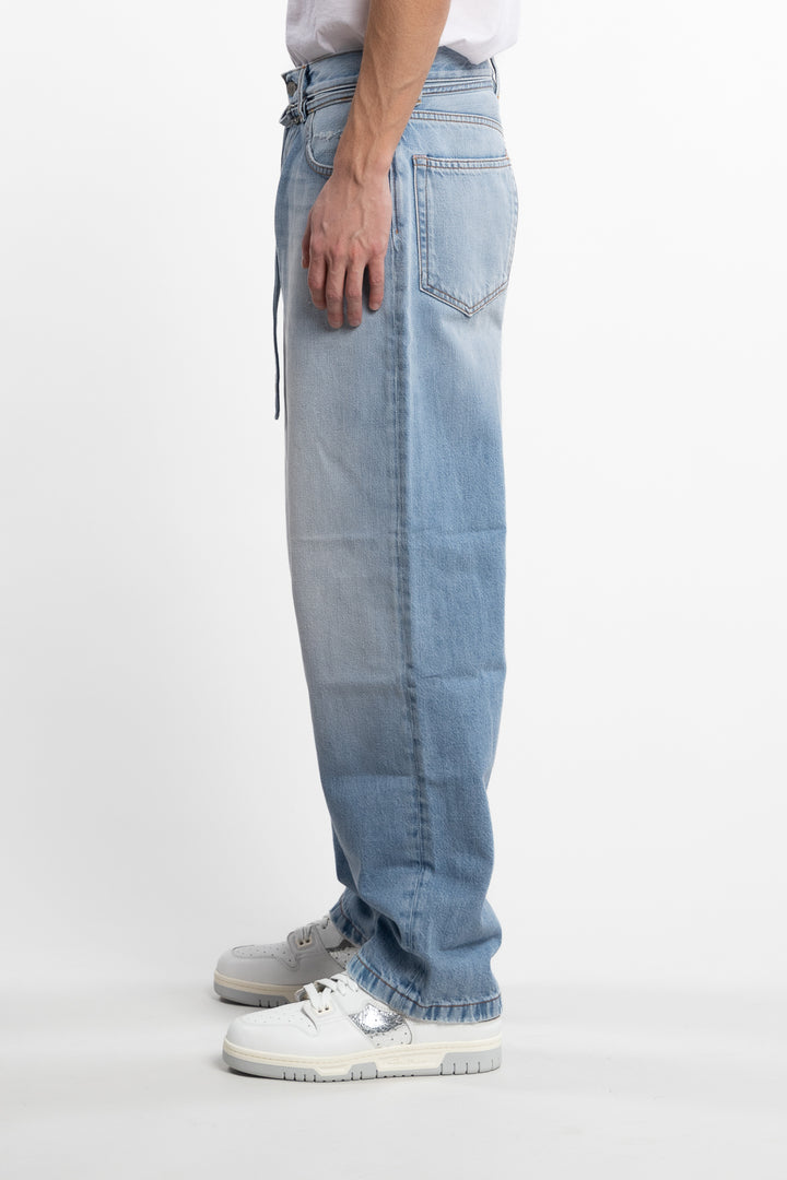 Loose Fit Jeans - 1991 Toj Light Blue