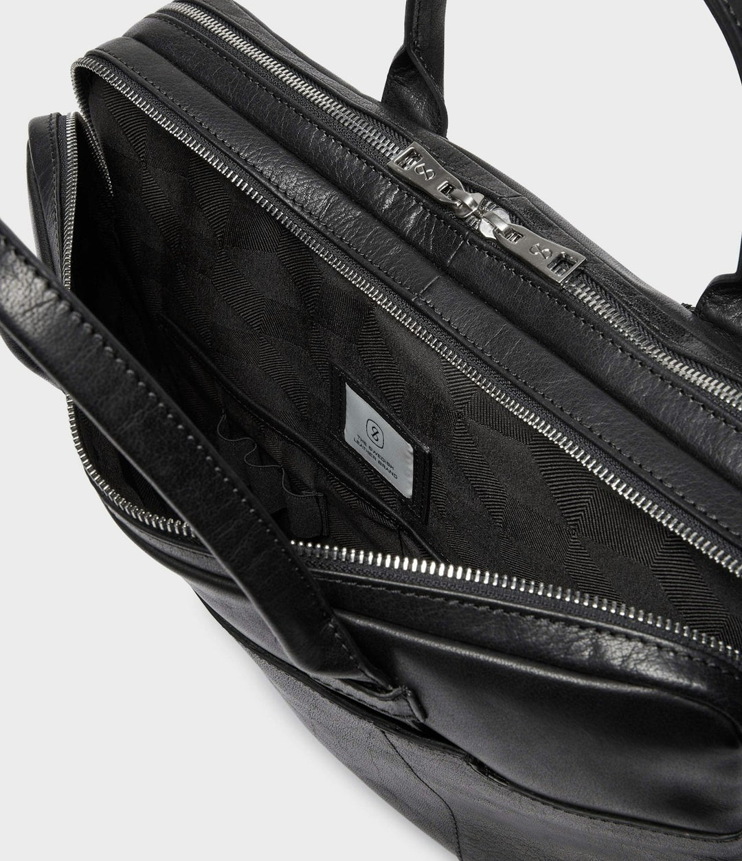 Vadstena Data Bag Black