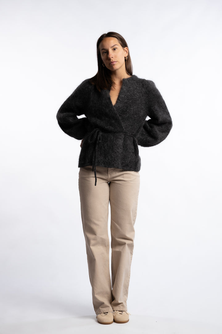 Fredrikke Chunky Cardigan- Charcoal