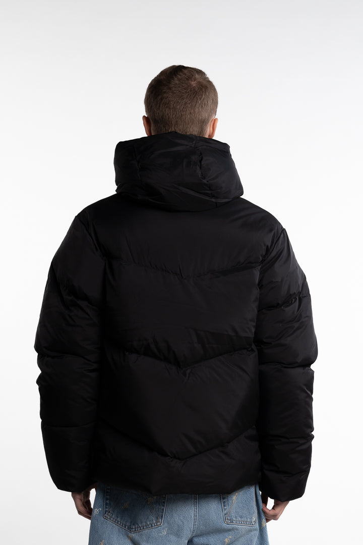 Peak Quilted Puffer Jacket Black