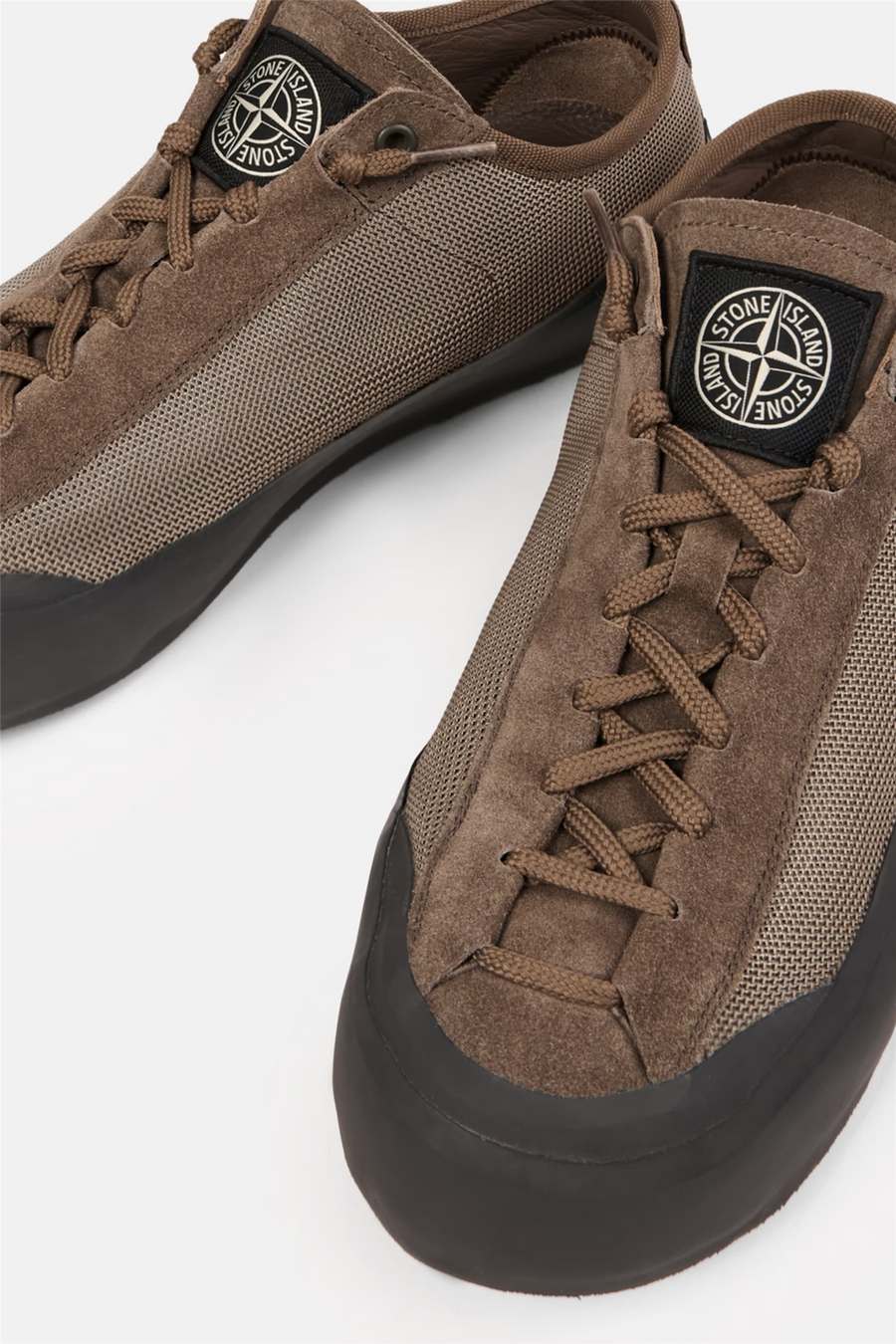 100010 Low-top Trainer With Compass Patch Brown