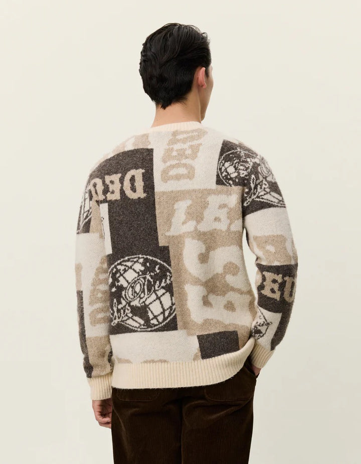 Globe Crewneck Knit Dark Sand