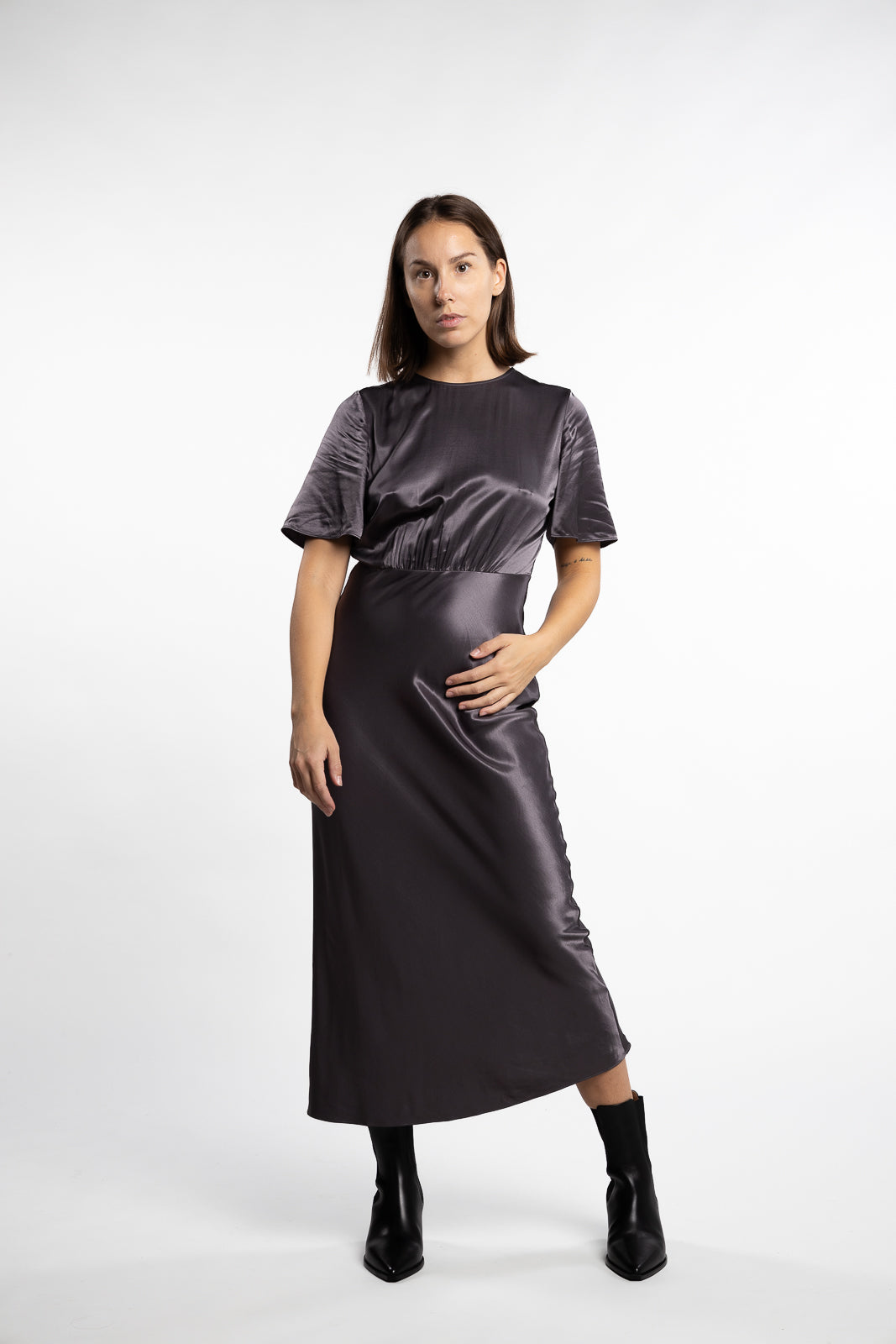 Salucinda Dress 14903- Black Oyster