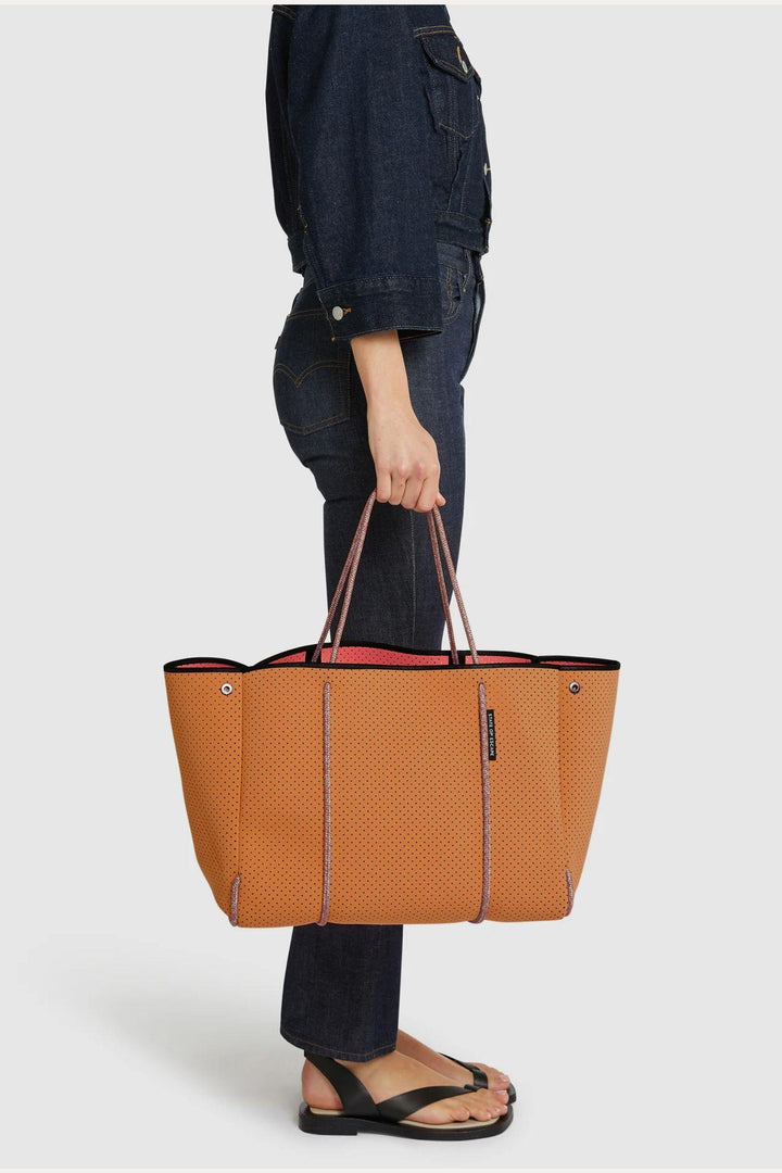 Escape Tote- Peach Haze Guava