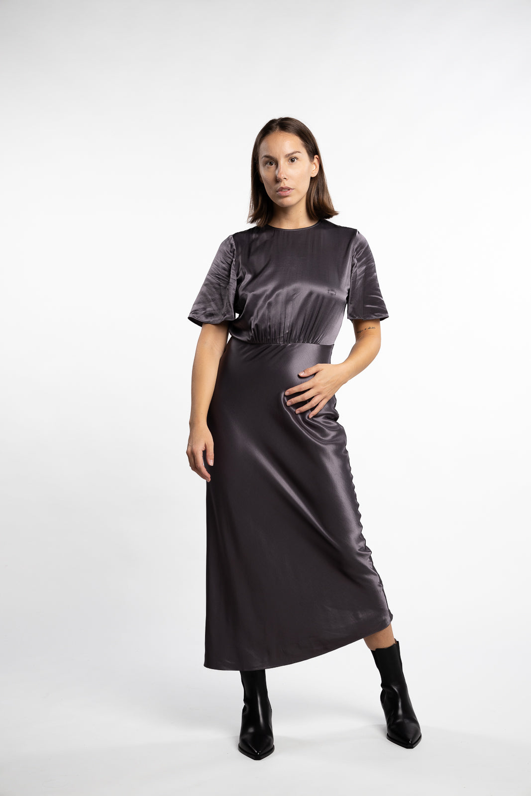 Salucinda Dress 14903- Black Oyster