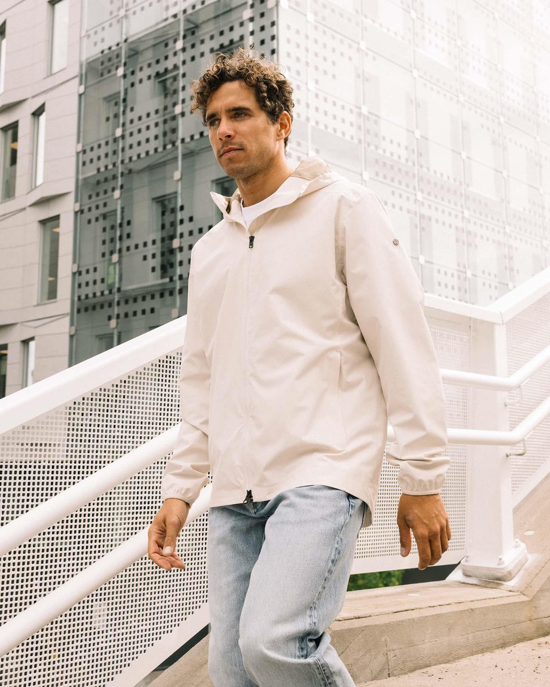 Hood II Neutral White