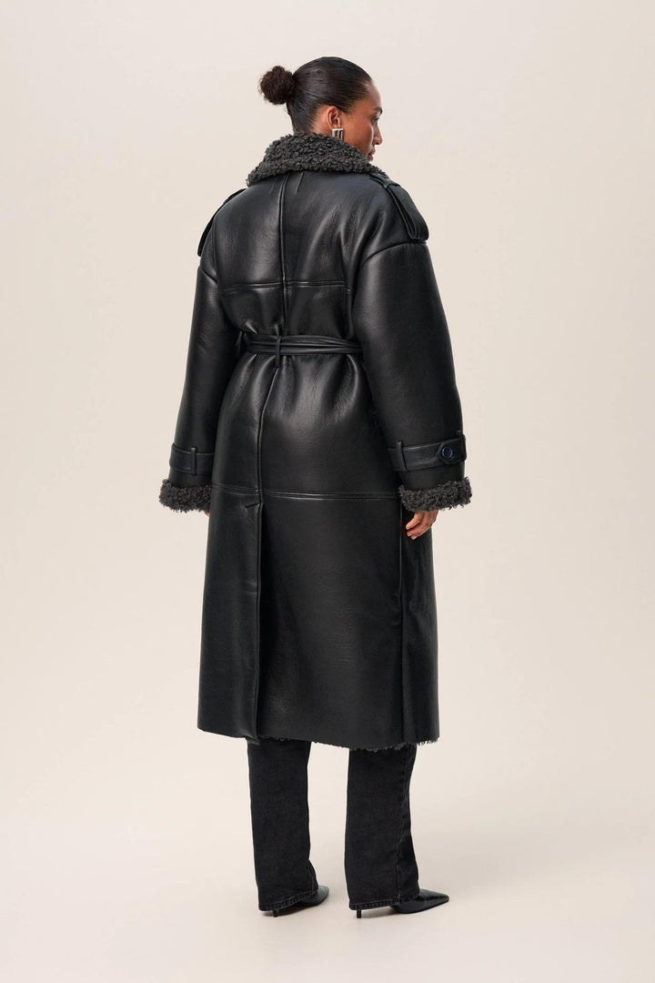 Manchester Coat- Black