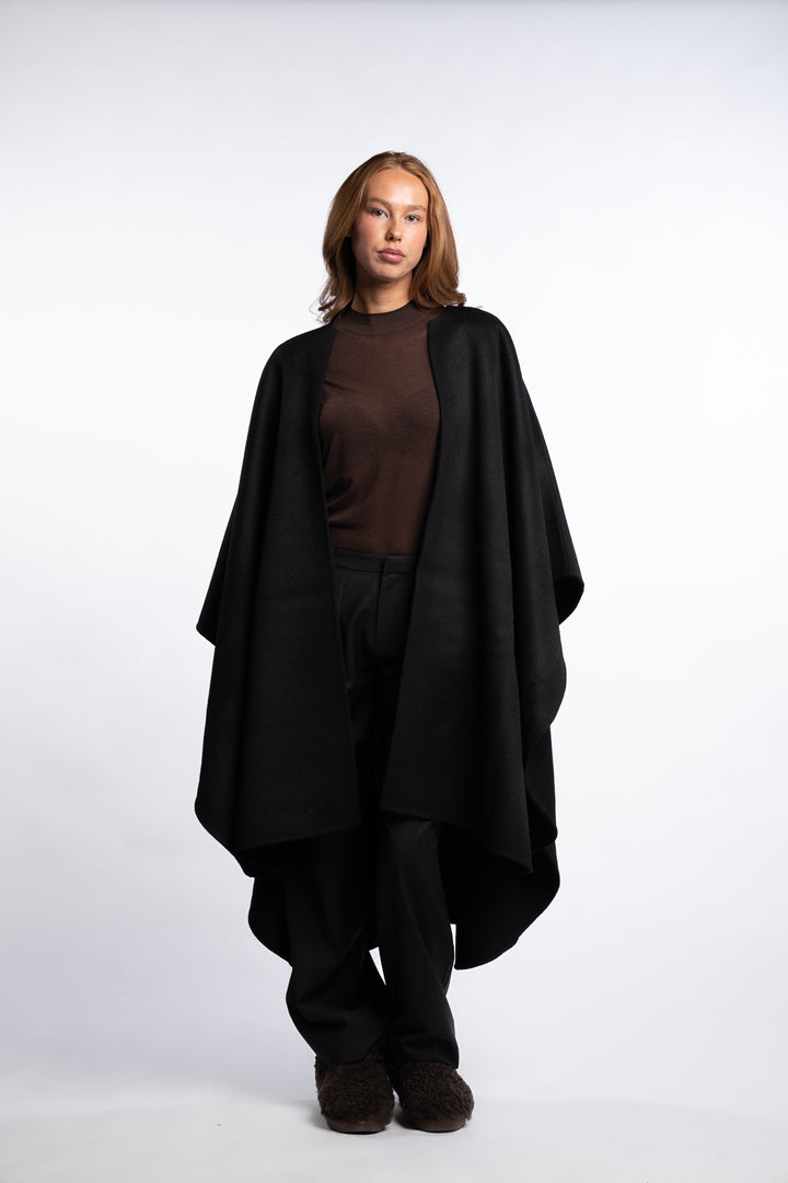 Camoens Shawl- Black