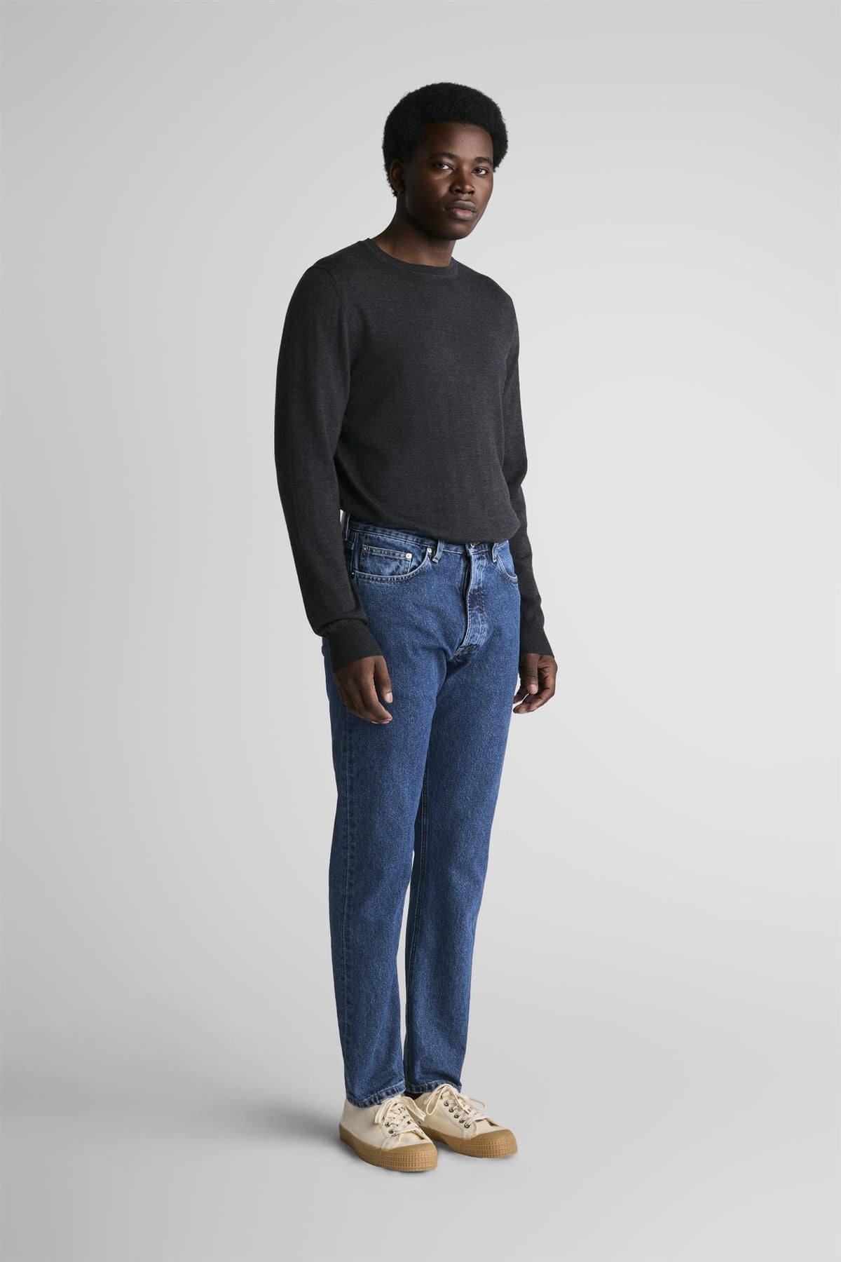 Kai Relaxed Tapered Fit Jeans Japan Dawn