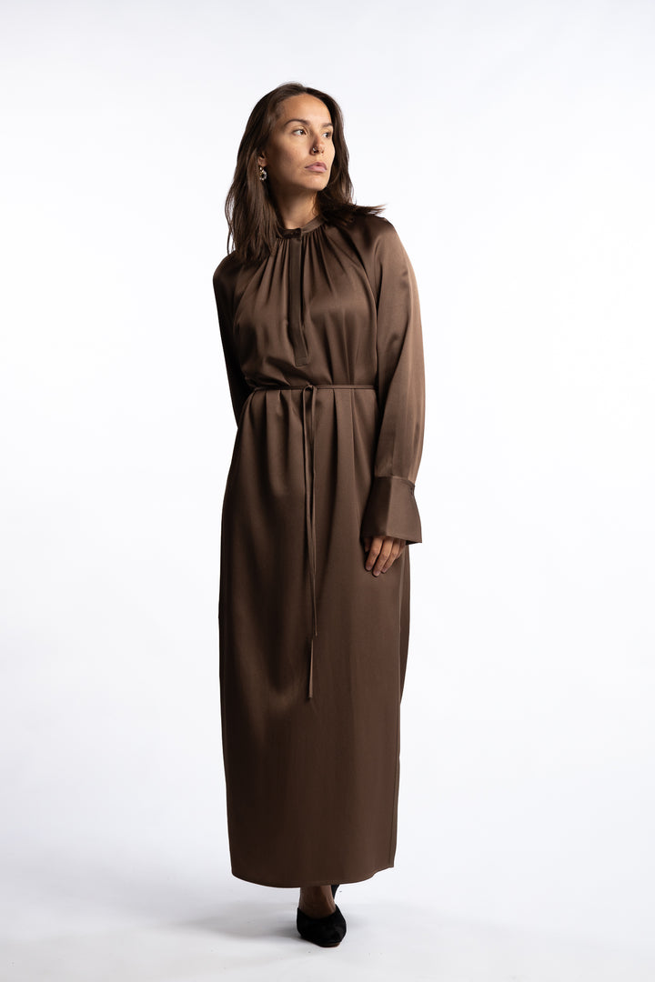 Gathered Raglan Dress- Oak Brown