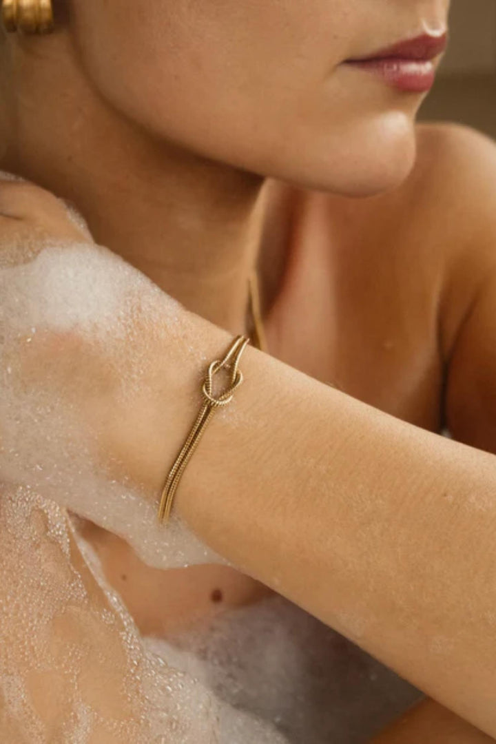 Knot Bracelet Gold