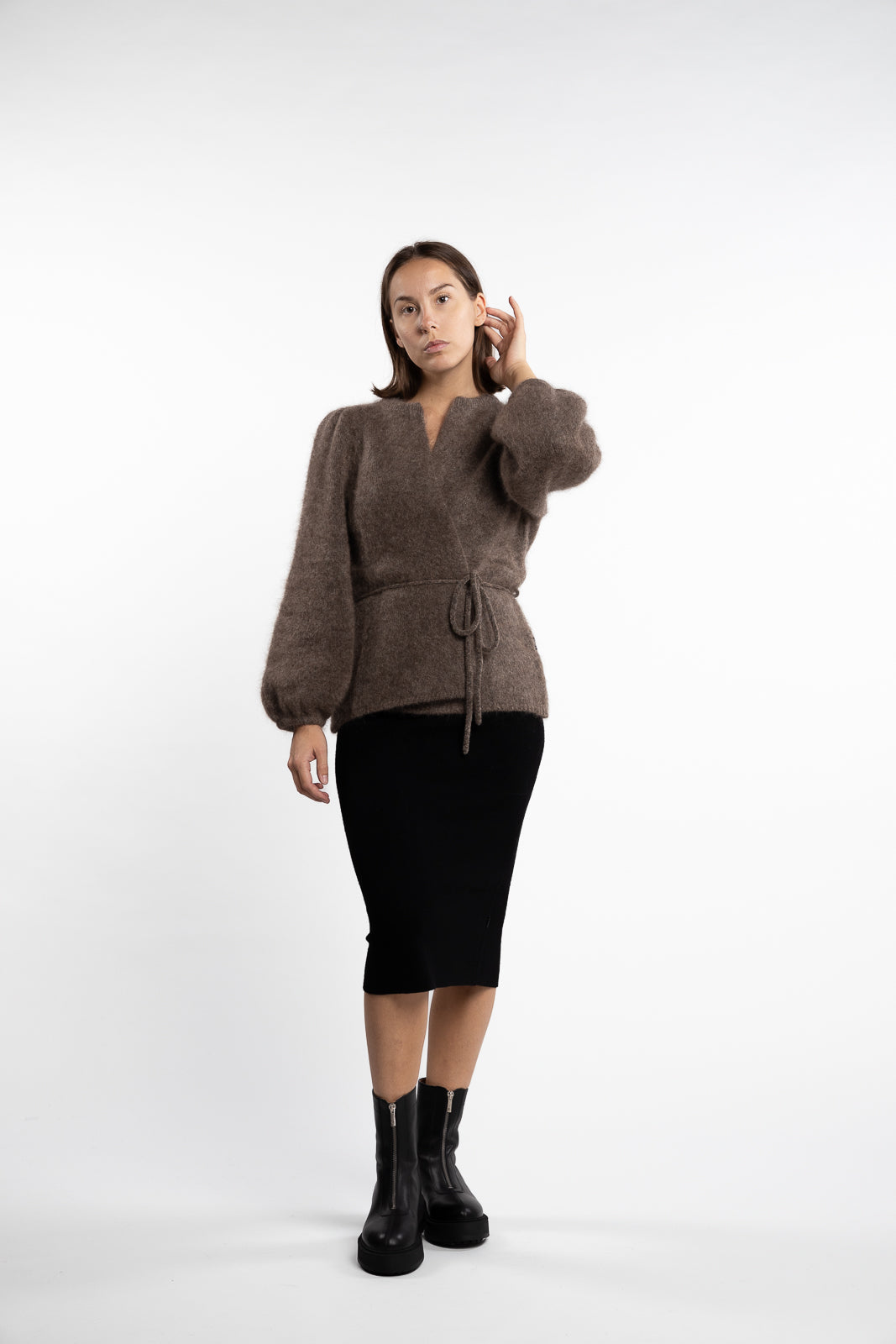 Fredrikke Chunky Cardigan- Brown