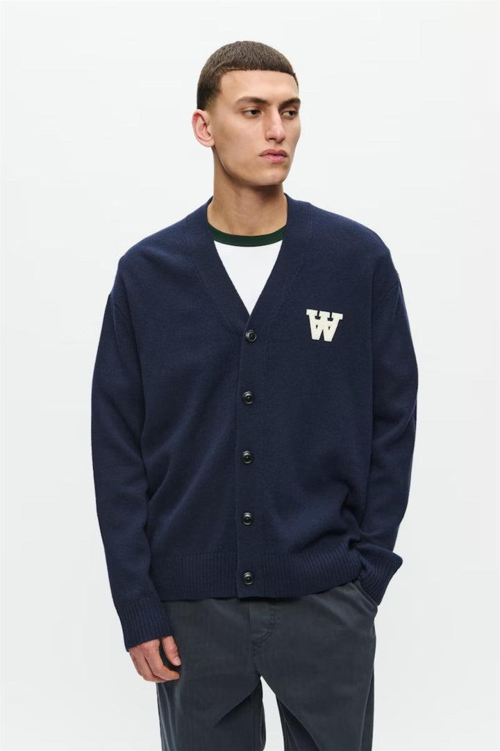 Tay Cardigan Salute
