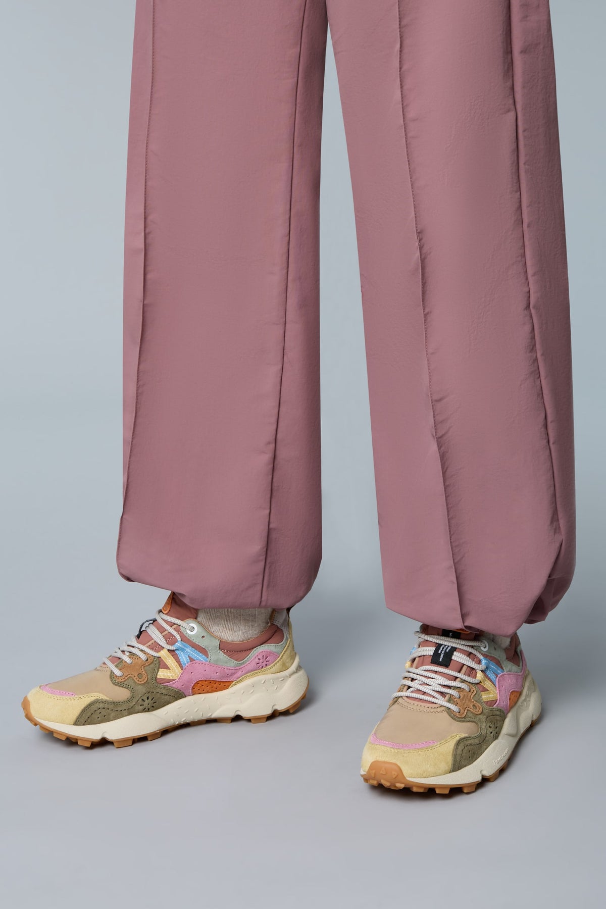 Flower Mountain Yamano 3 Beige Pink